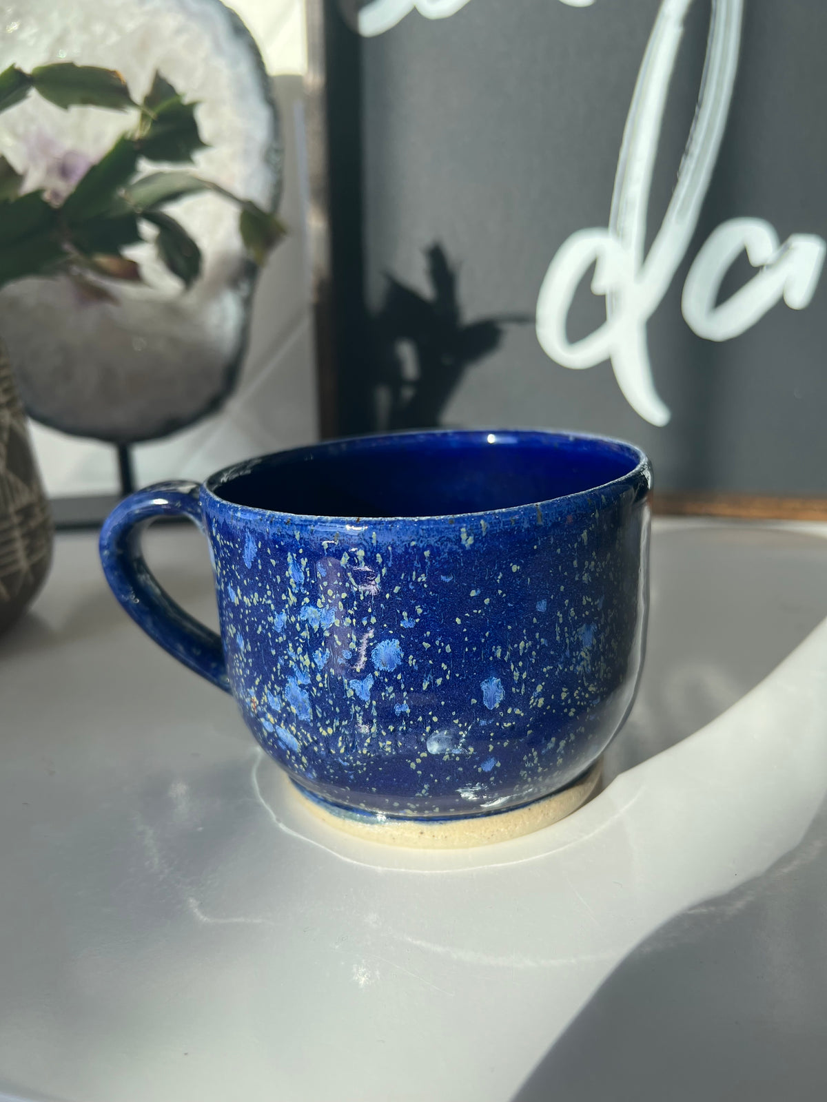 Chick n Dee Pottery Mug The Blues